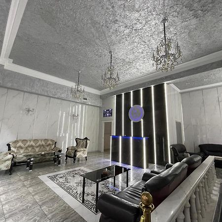 יירבאן Midcity Hostel מראה חיצוני תמונה