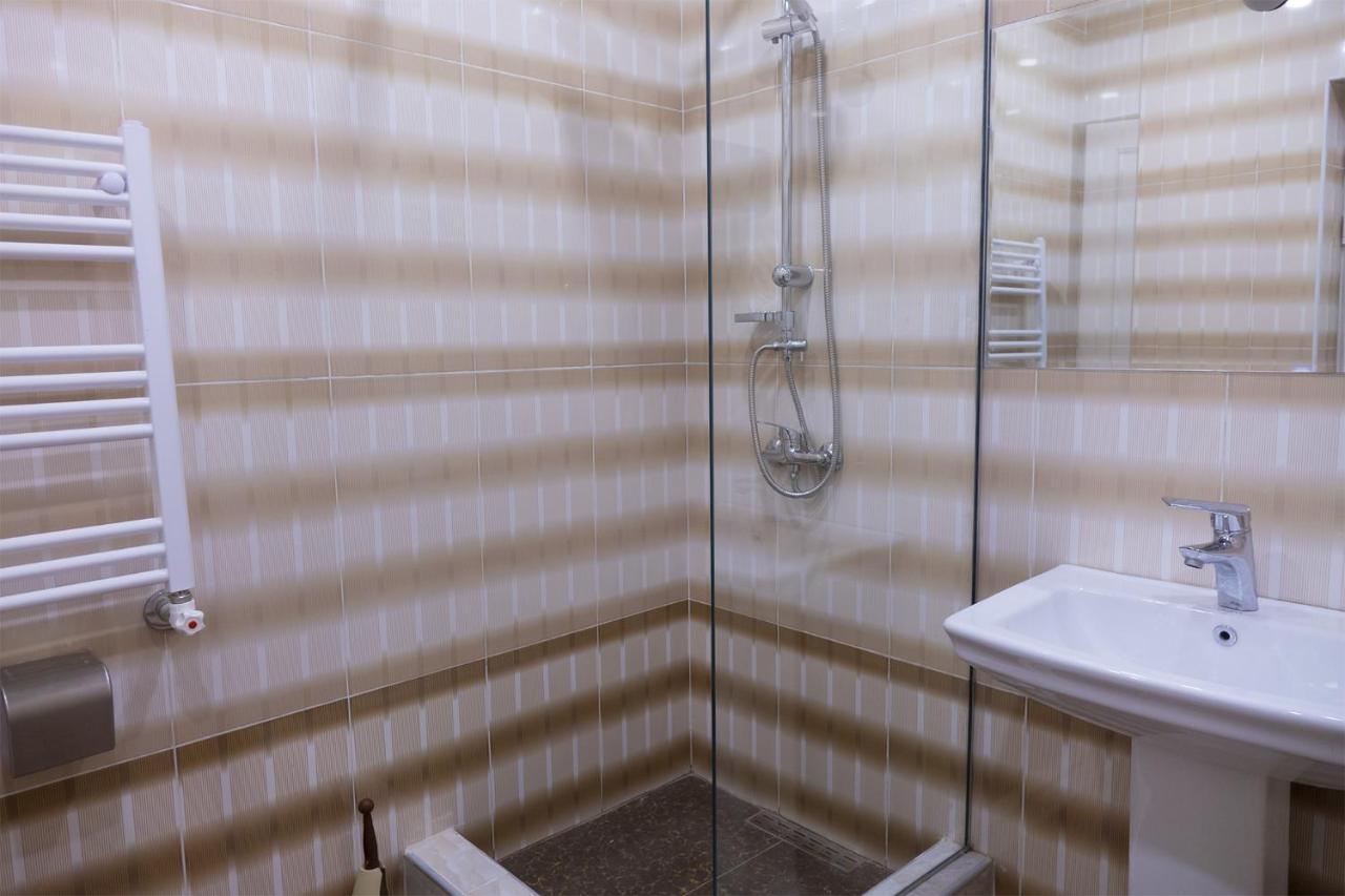 יירבאן Midcity Hostel מראה חיצוני תמונה