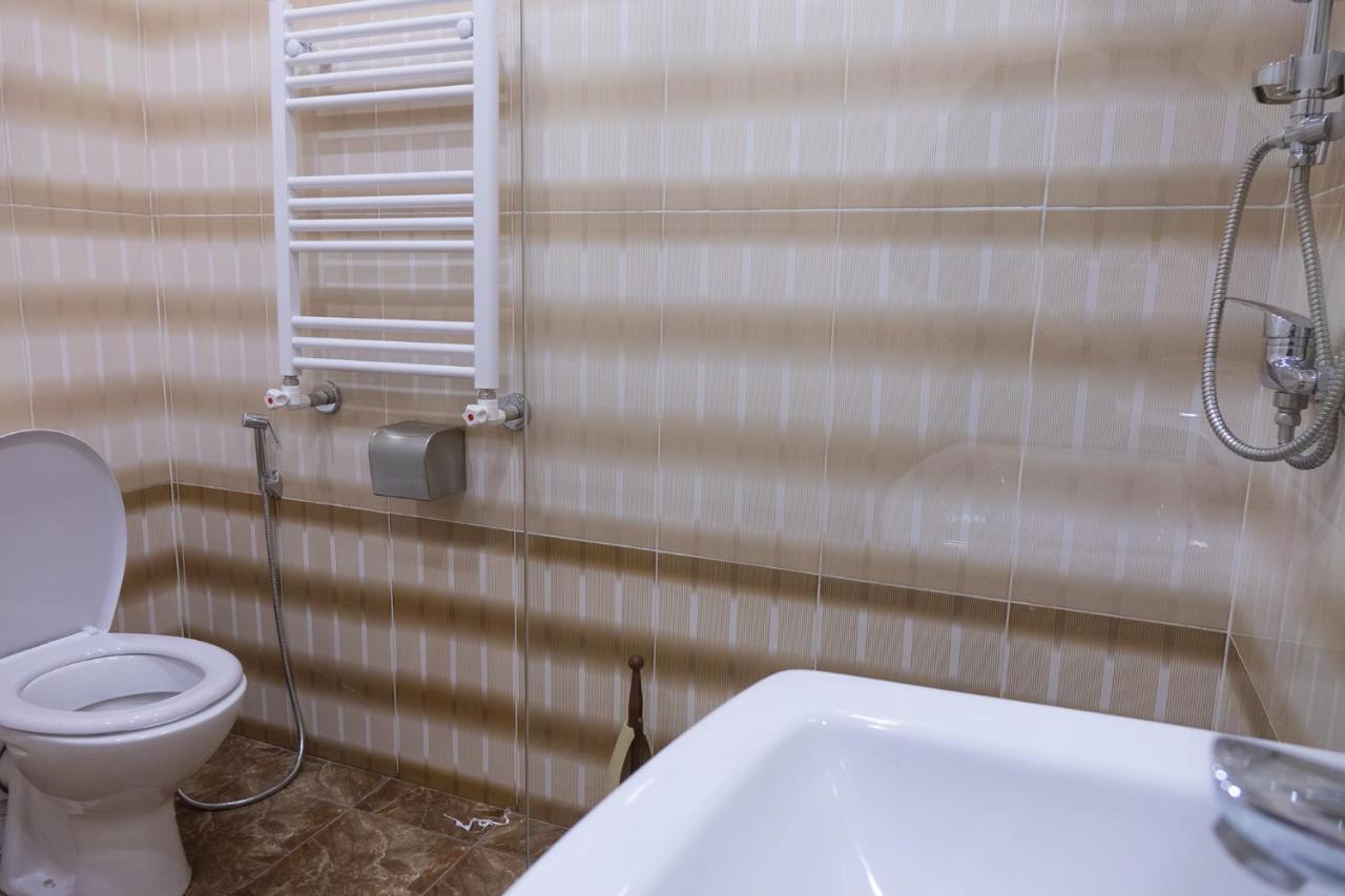 יירבאן Midcity Hostel מראה חיצוני תמונה
