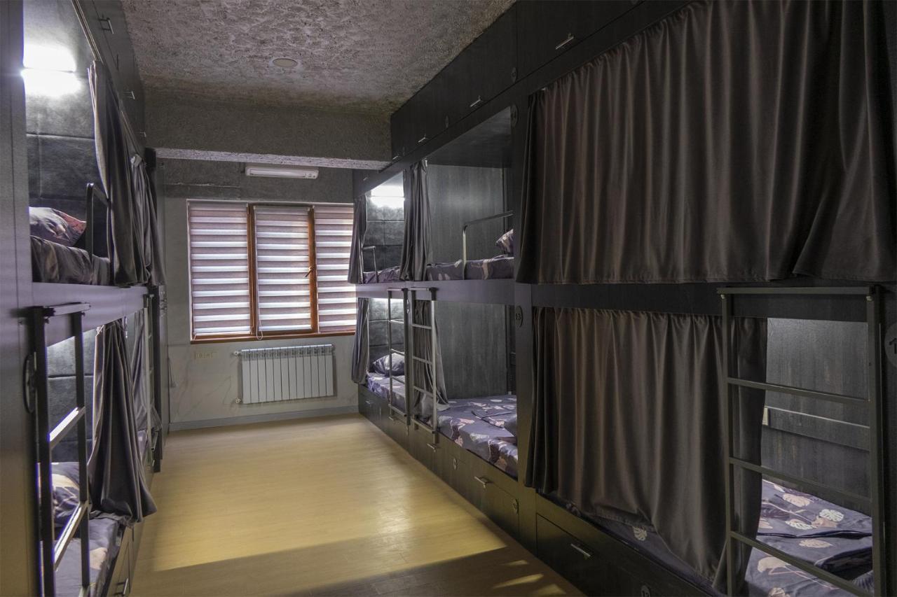 יירבאן Midcity Hostel מראה חיצוני תמונה