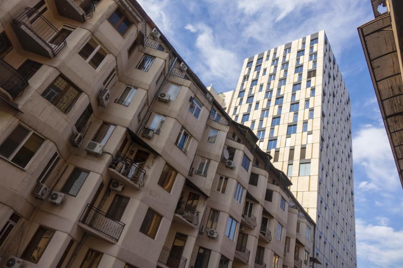 יירבאן Midcity Hostel מראה חיצוני תמונה