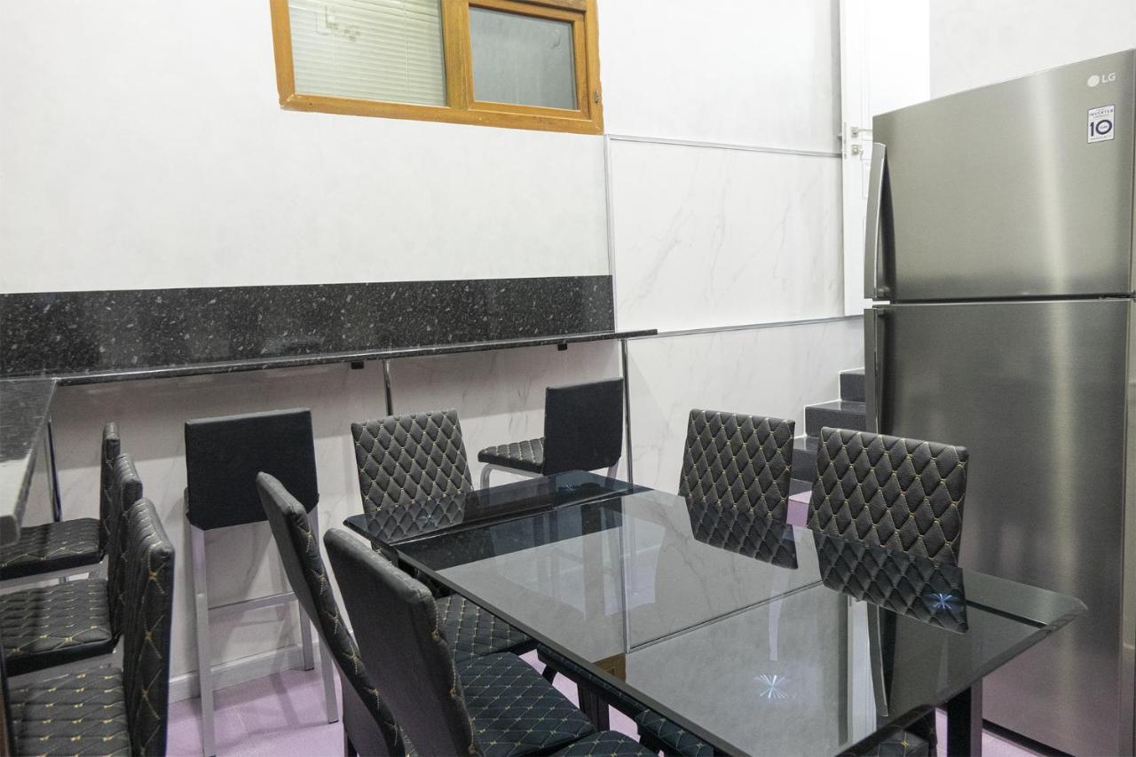 יירבאן Midcity Hostel מראה חיצוני תמונה