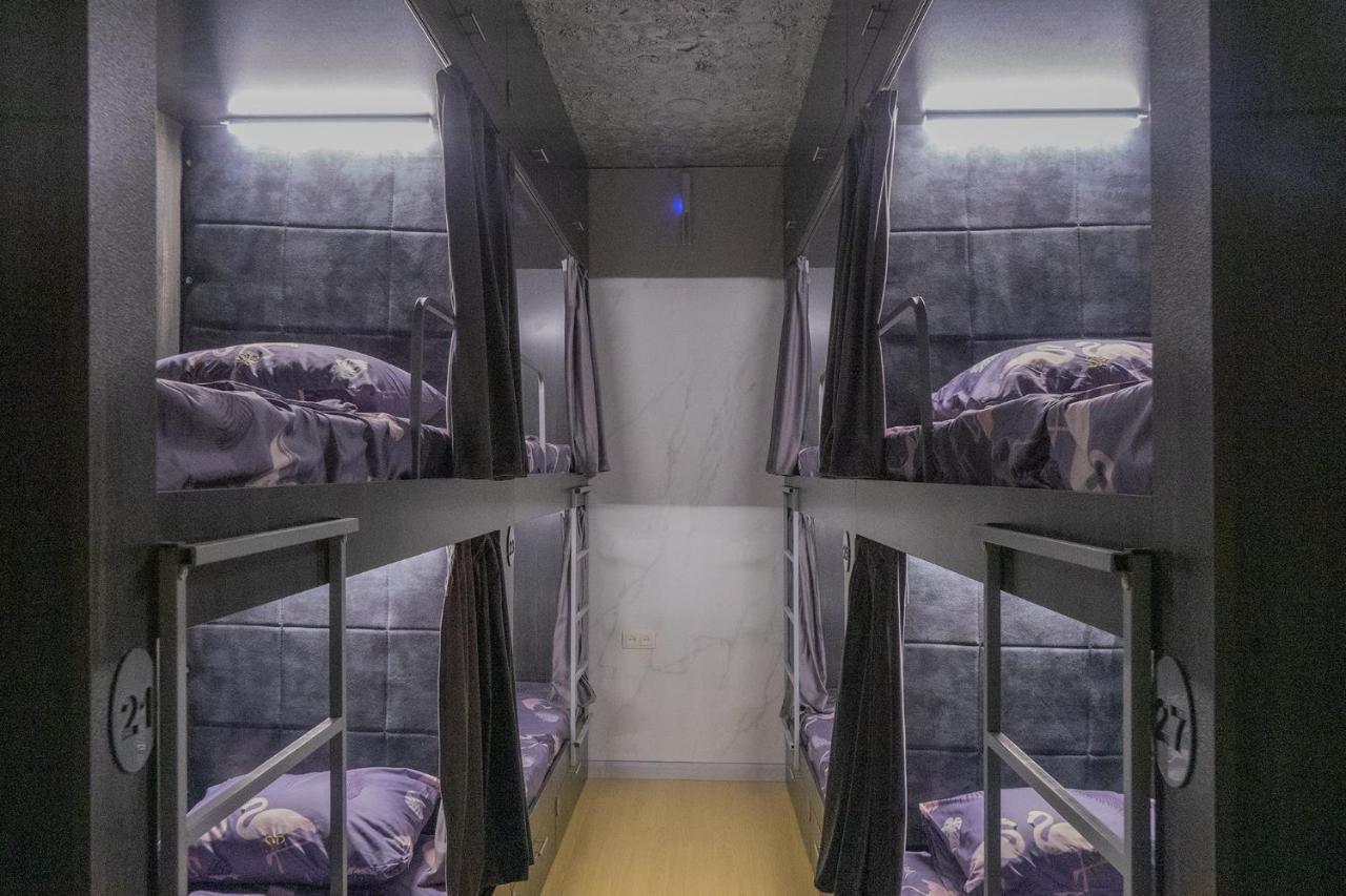 יירבאן Midcity Hostel מראה חיצוני תמונה
