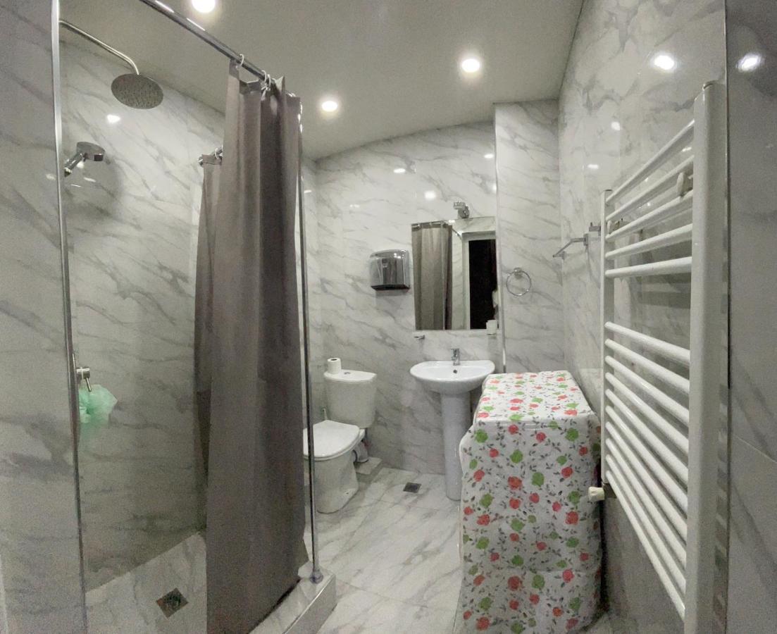 יירבאן Midcity Hostel מראה חיצוני תמונה